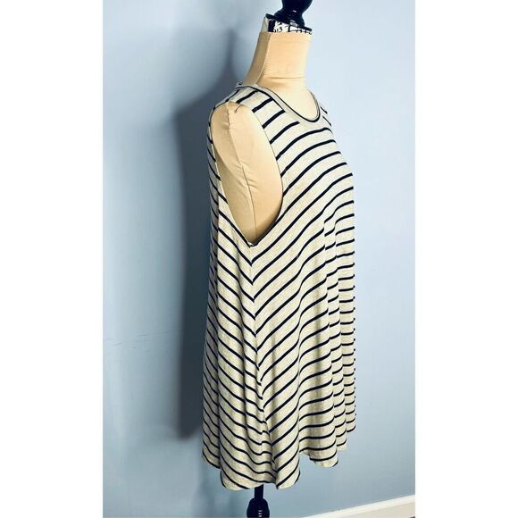 Tobi Women’s Small Black Cream Striped Sleeveless Tank Top Dress - Picture 4 of 6